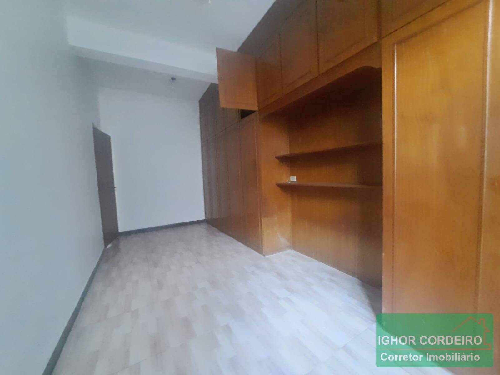 Casa de Condomínio à venda com 3 quartos, 250m² - Foto 6