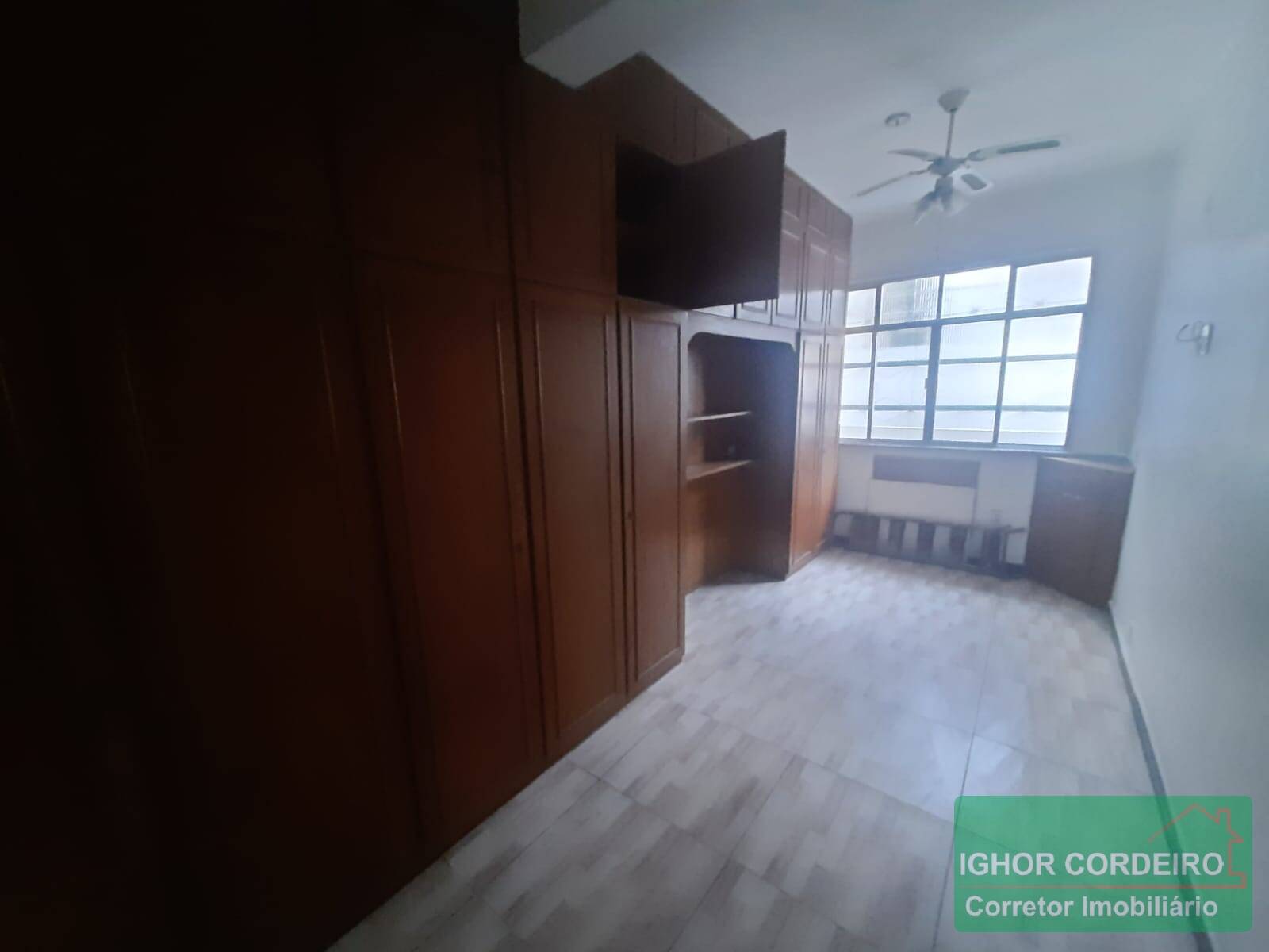 Casa de Condomínio à venda com 3 quartos, 250m² - Foto 5