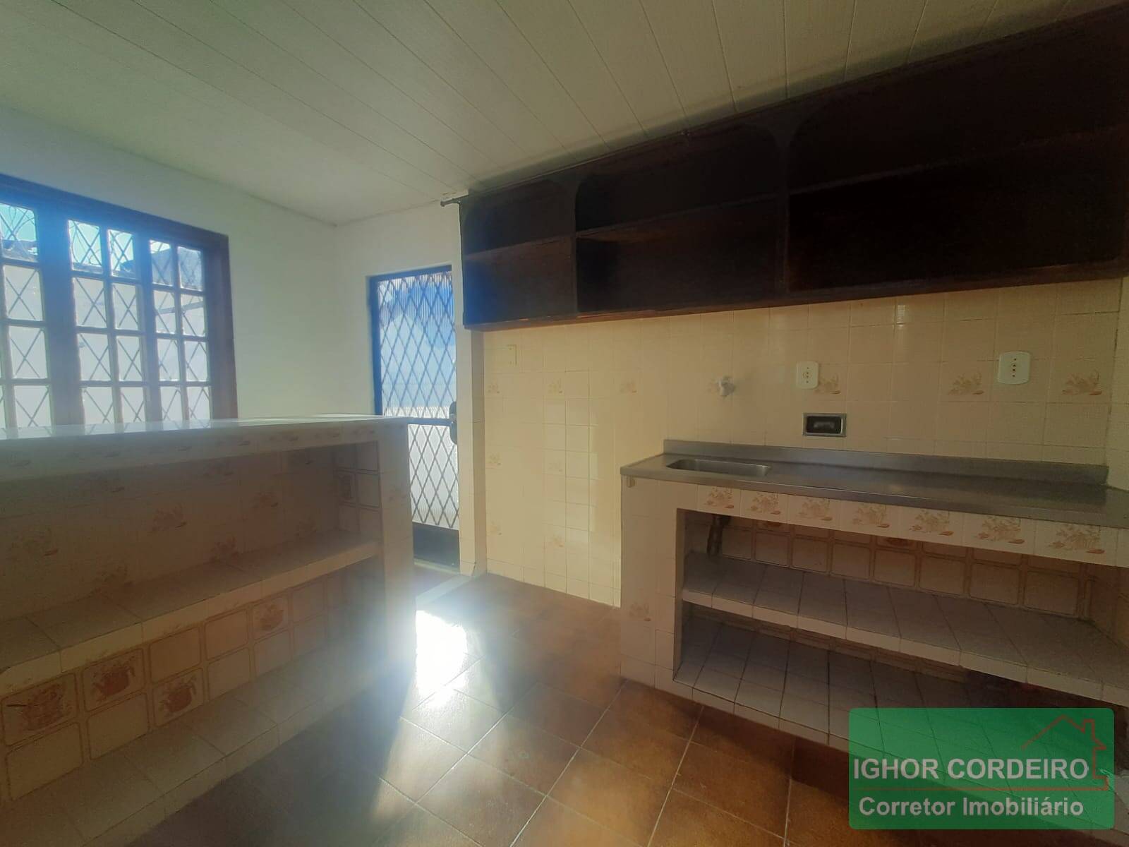 Casa de Condomínio à venda com 3 quartos, 250m² - Foto 18