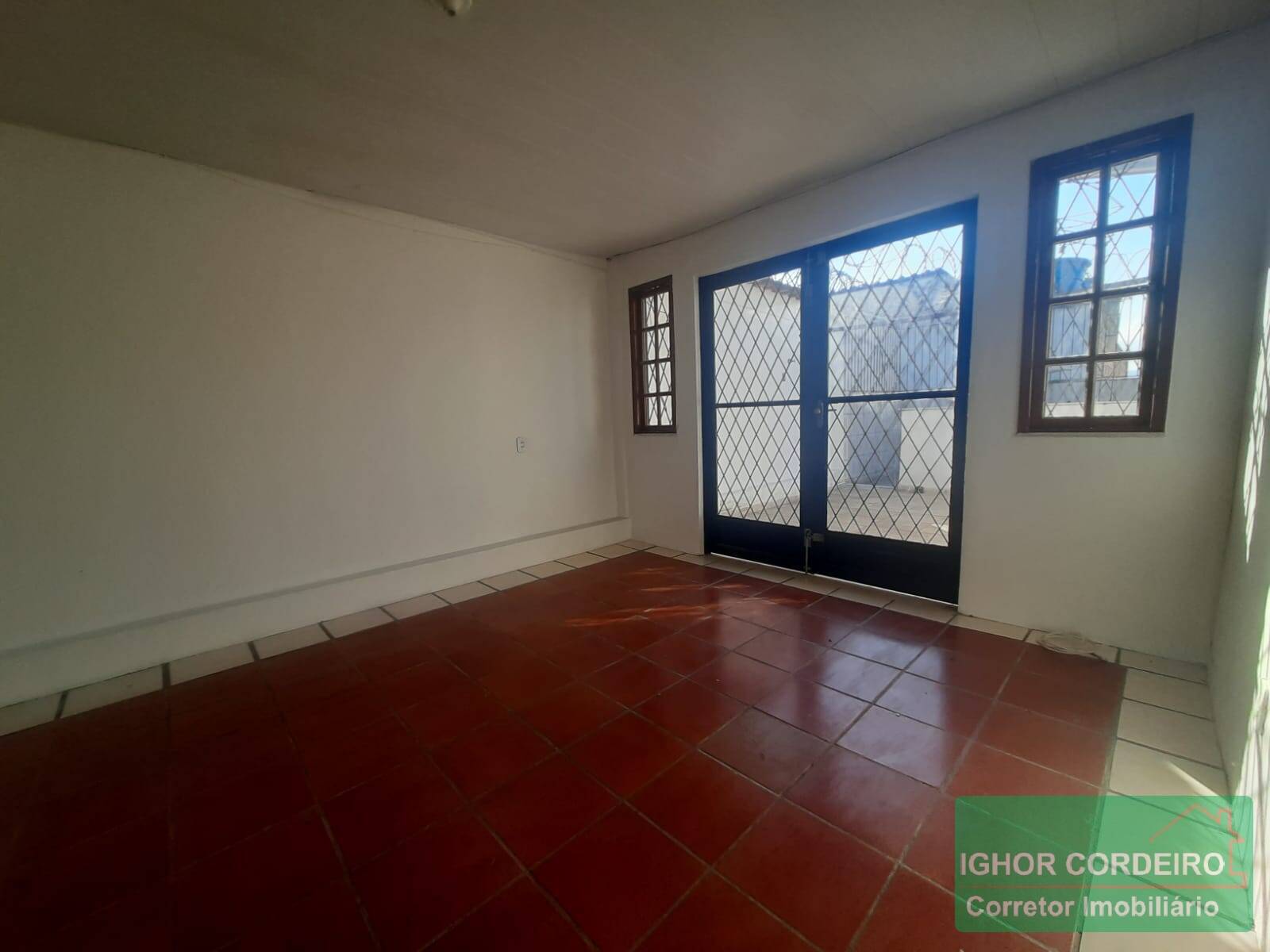 Casa de Condomínio à venda com 3 quartos, 250m² - Foto 15